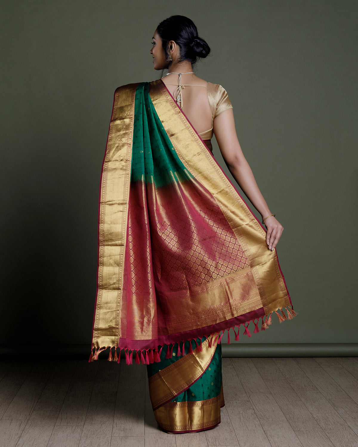 Dark Green Jaquard Silk Saree