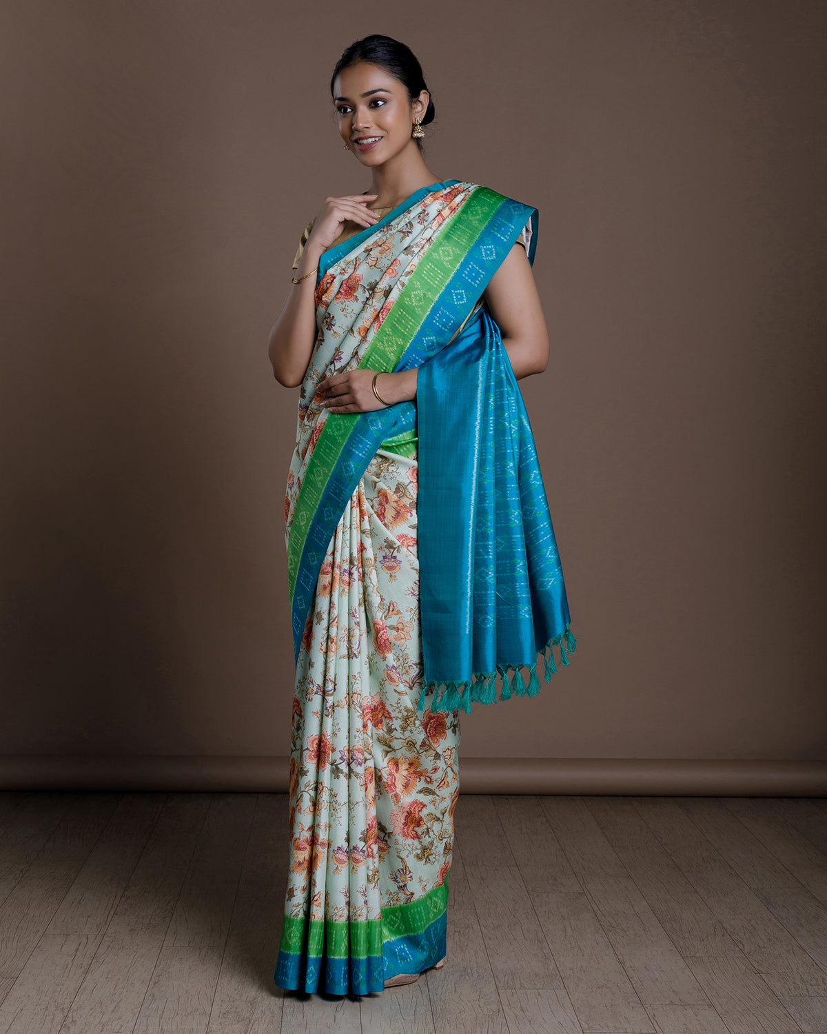 Green Printed Ikkat Handloom Silk Saree