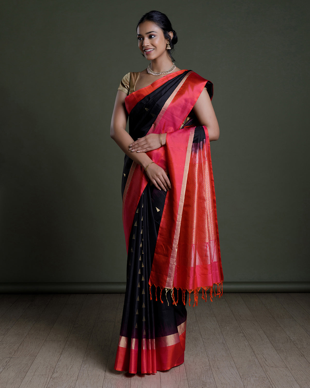 Black Handloom Soft Silk Saree