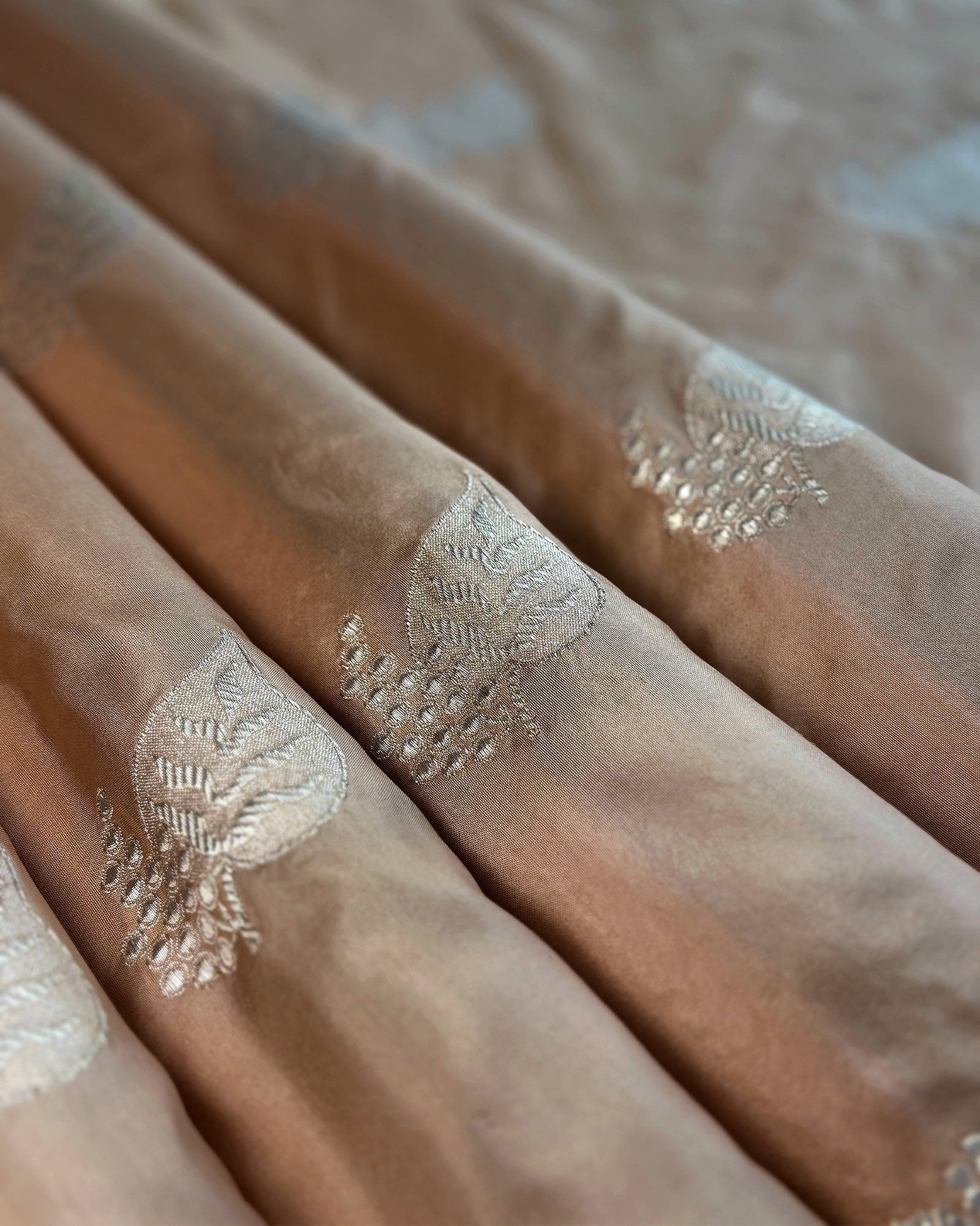 Cream Banarasi Katan Silk - 062 of 105