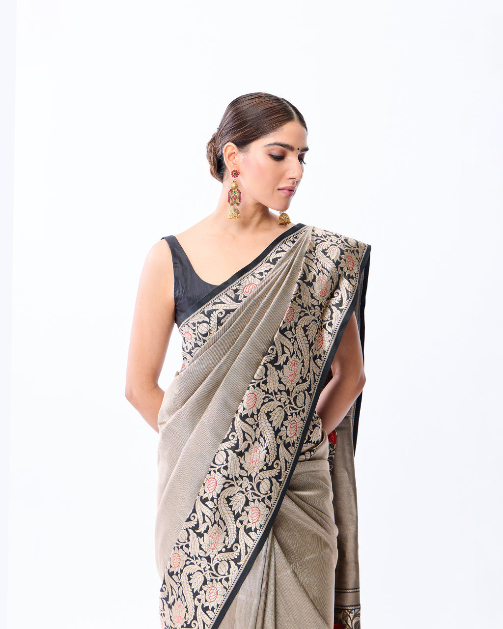 Black Banarasi Silk Saree - 095 of 105