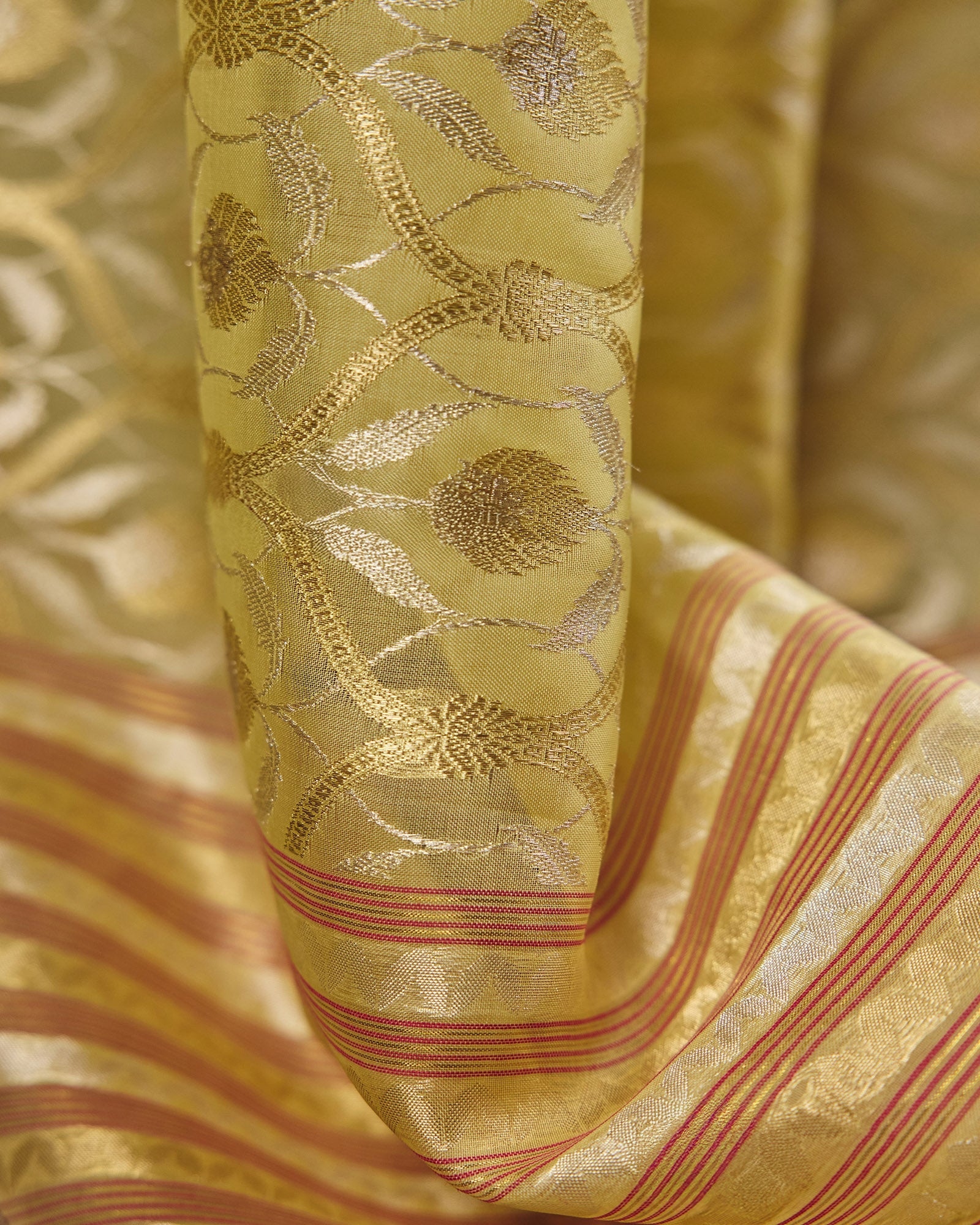 Green Banarasi Organza Silk Saree - 027 of 105