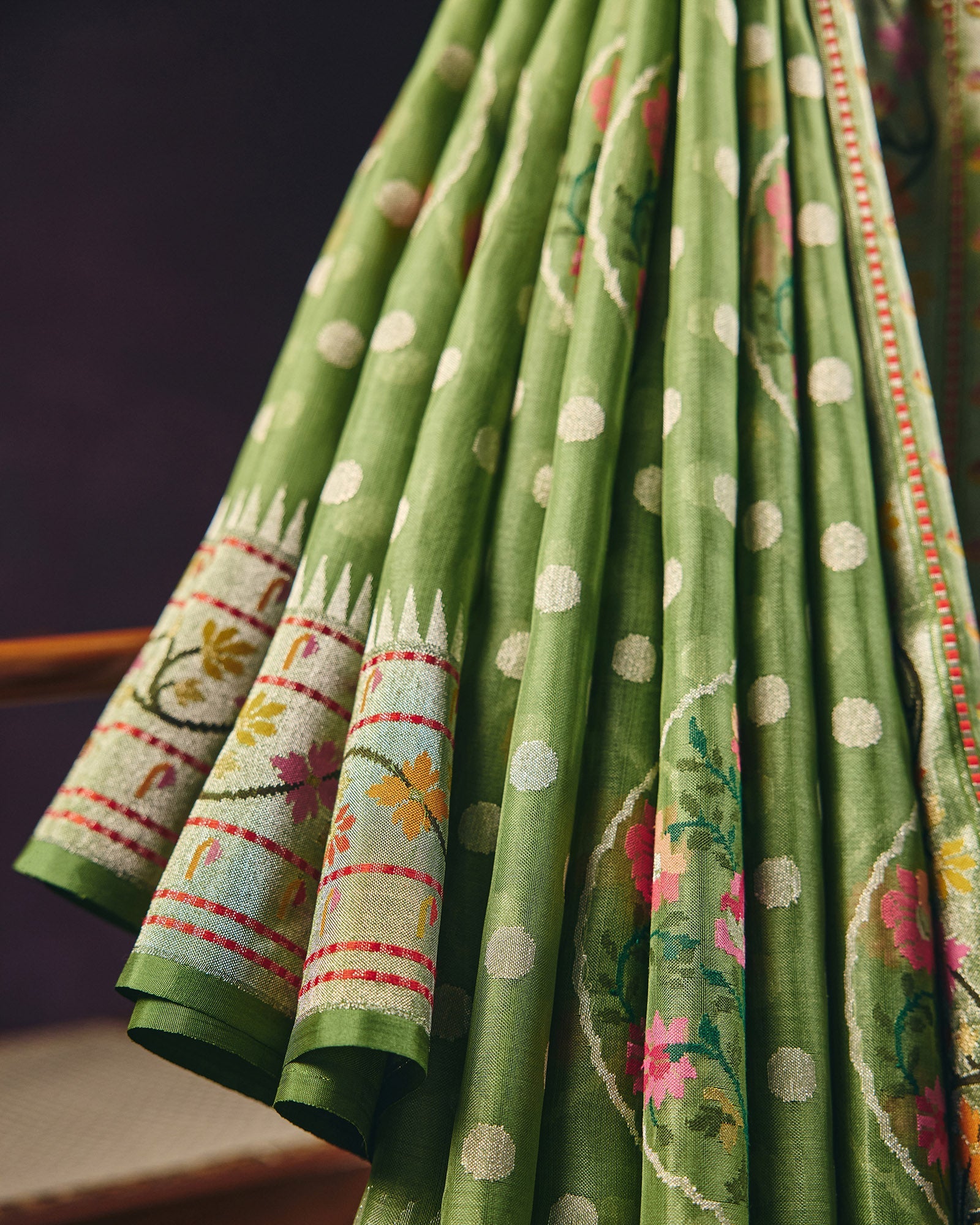 Green Banarasi Organza Silk Saree - 048 of 105