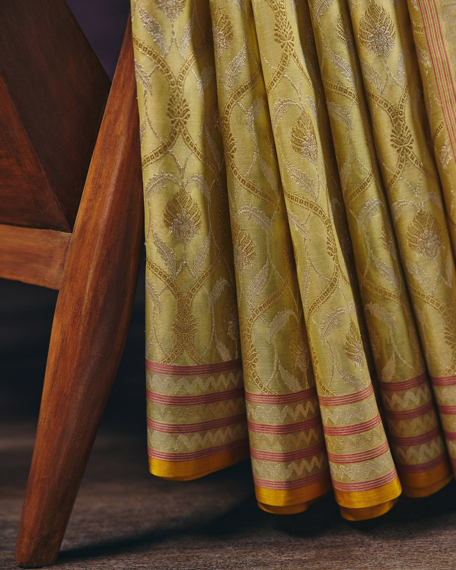 Green Banarasi Organza Silk Saree - 027 of 105