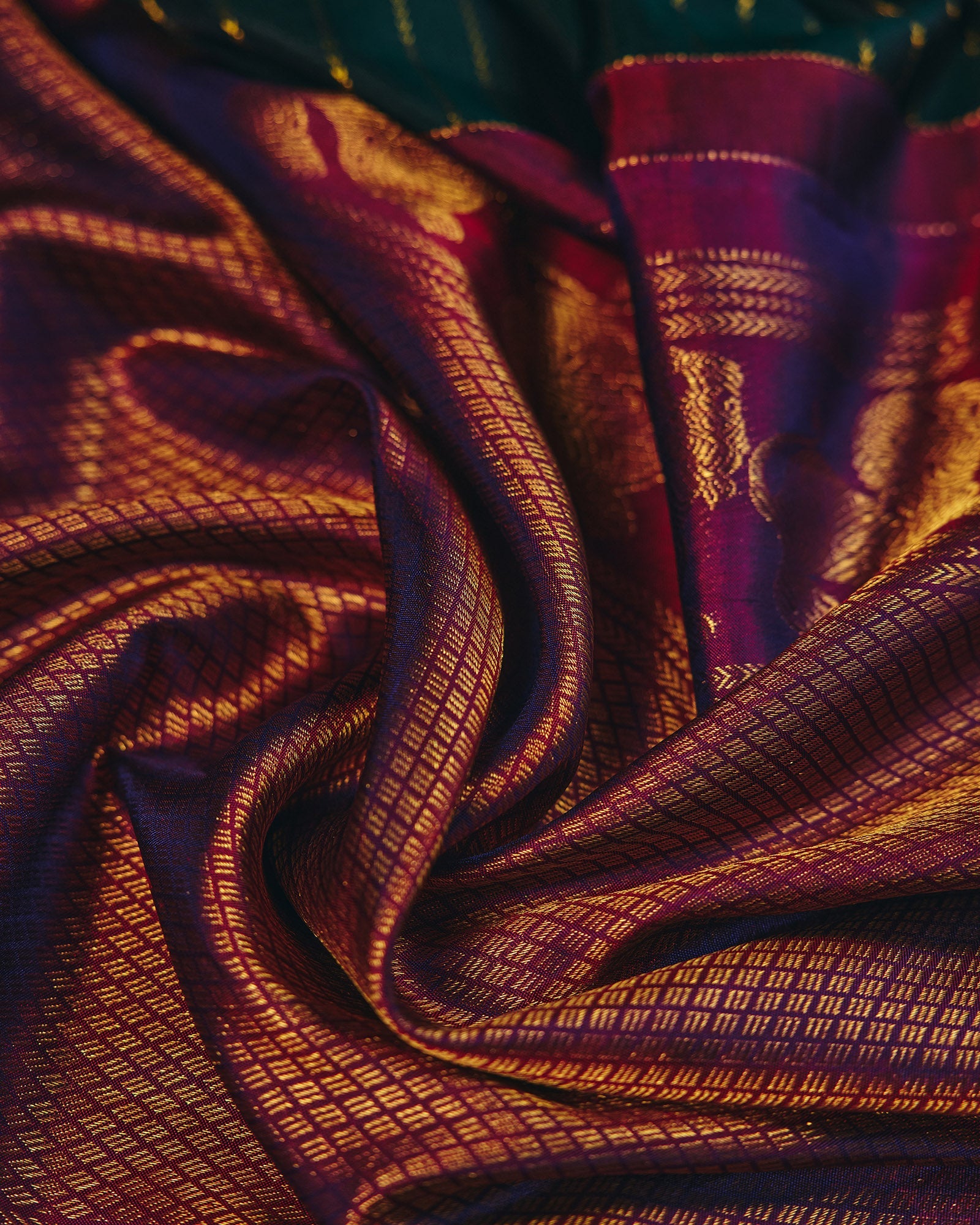 Dark Green Kanchivaram Silk Saree - 042 of 105