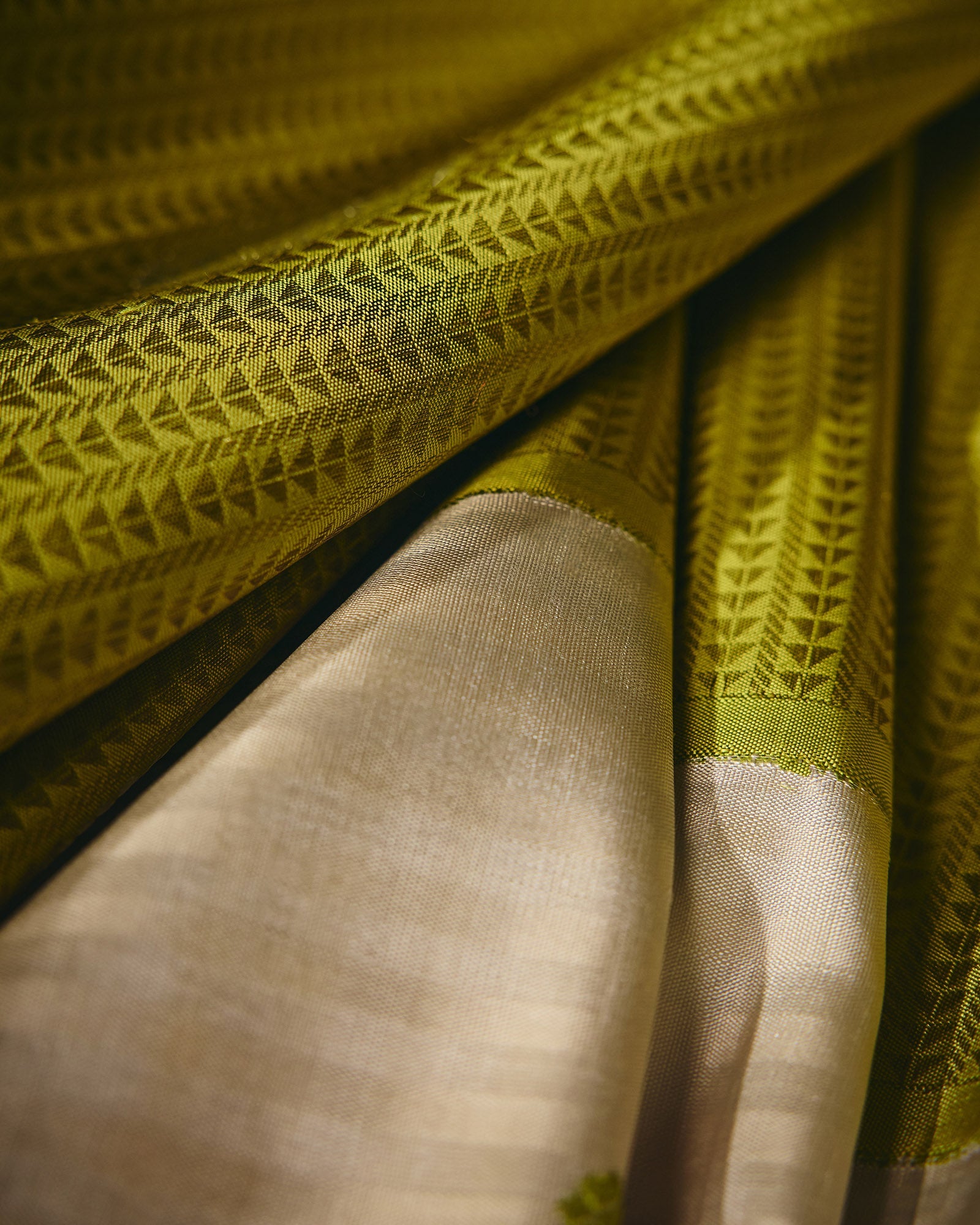 Off-White Kanchivaram Silk Saree - 104 of 105