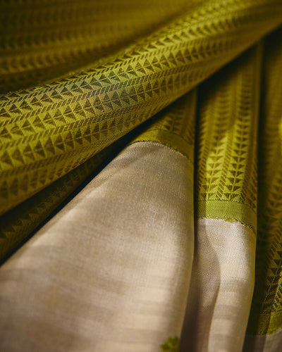 Off-White Kanchivaram Silk Saree - 104 of 105