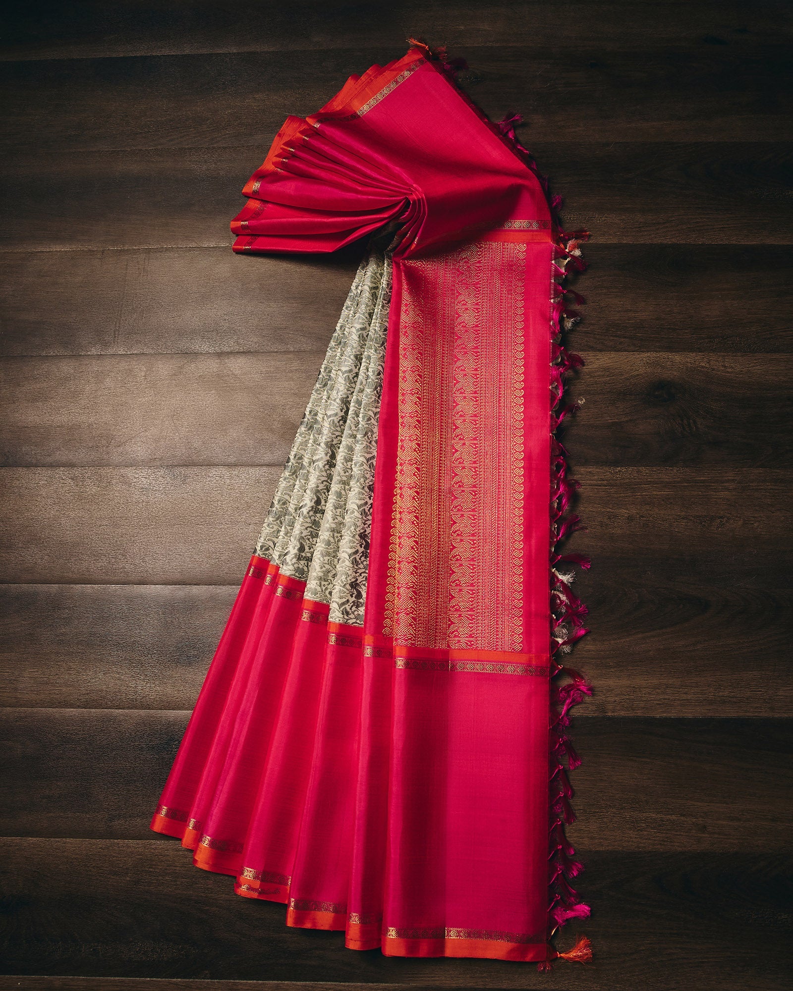 Grey Kanchivaram Silk Saree - 039 of 105