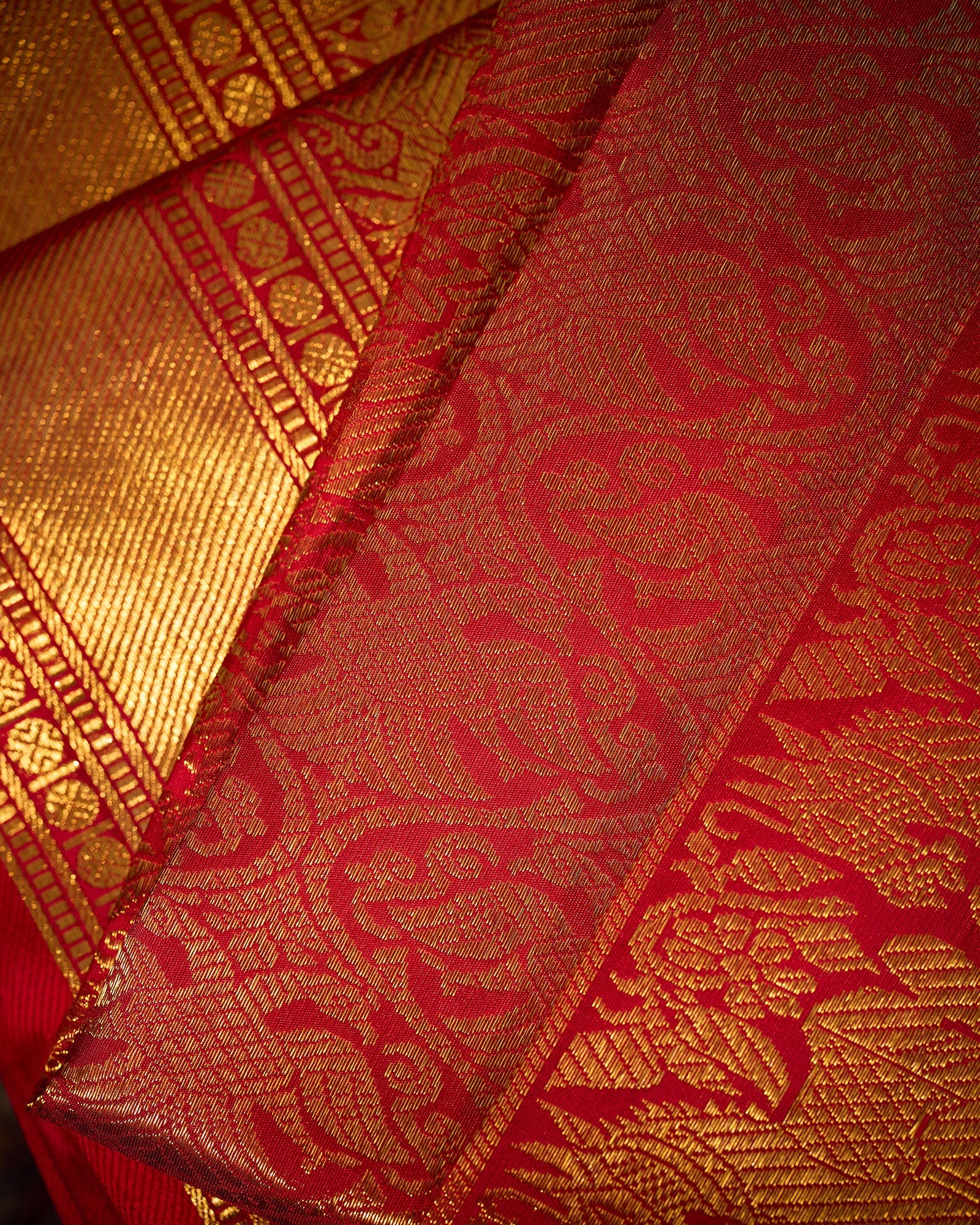 Red Kanchivaram Silk Saree - 005 of 105