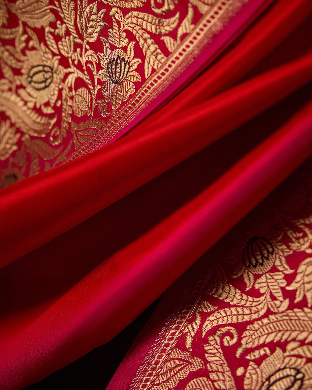 Red Banarasi Silk Saree - 089 of 105