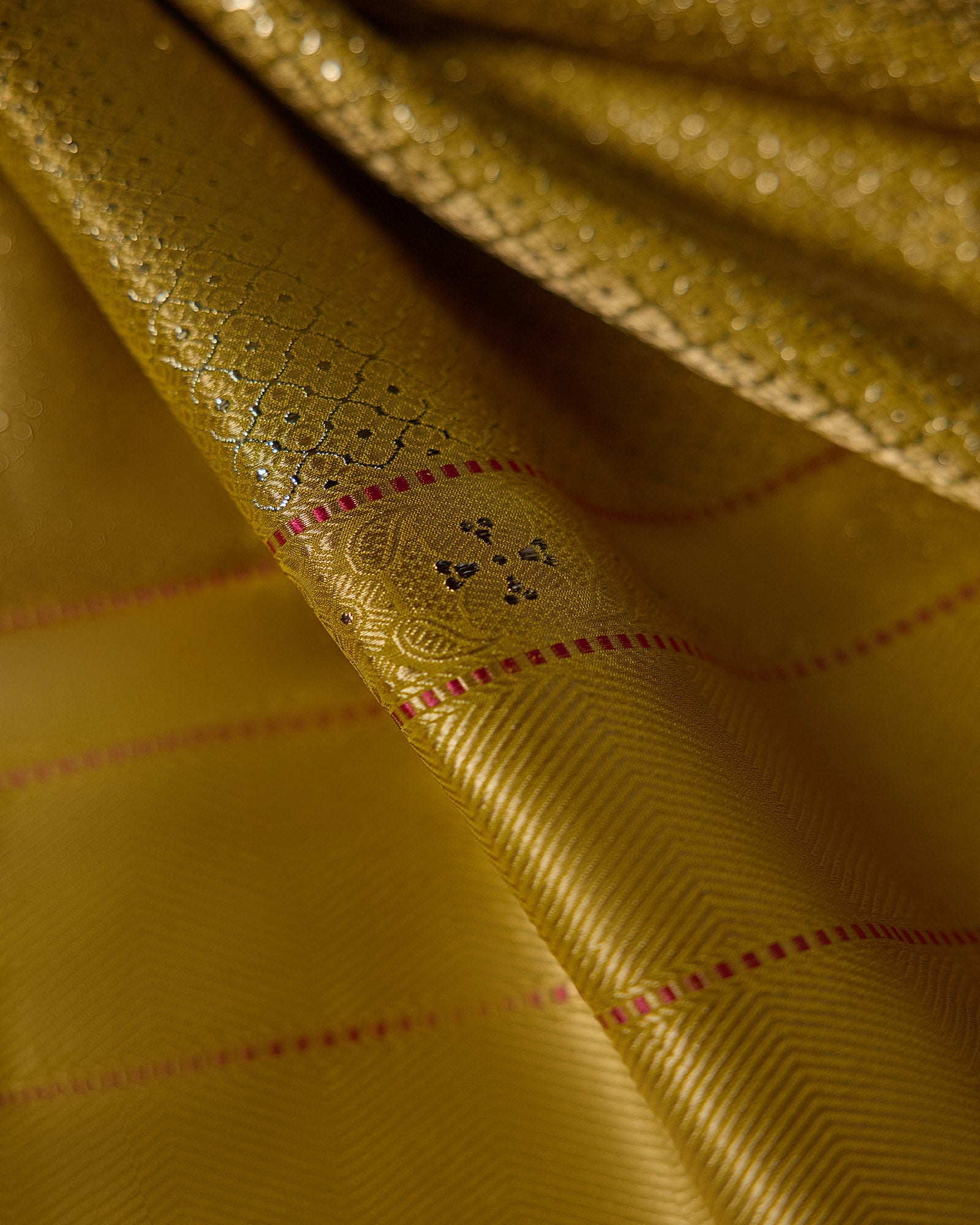 Green & Gold Banarasi Silk Saree - 030 of 105